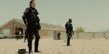 Gaya Kasual Emily Blunt Sebagai Agen FBI di Film Sicario