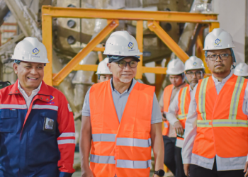 Tinjau PT Garam, Menko Pangan Dorong Percepatan Swasembada Garam Nasional 2027