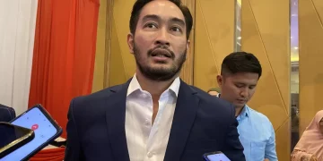 Ditabrak Truk Fuso dari Belakang, Angkot di Cipatat Ringsek: 11 Penumpang Termasuk Pelajar Terluka