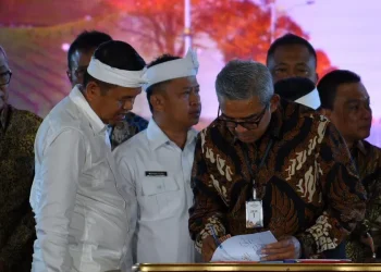 Tandatangani Perjanjian Kerjasama, Wali Kota Bandung Dukung Penuh Pembanguan PSEL Sarimukti