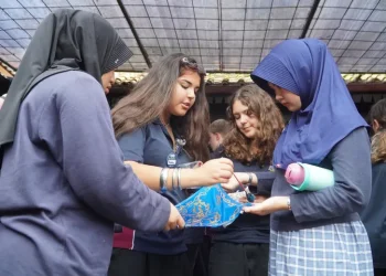 Siswa Bellarine Secondary College Australia Antusias Belajar Membatik di DHIS Lembang Sebanyak 28