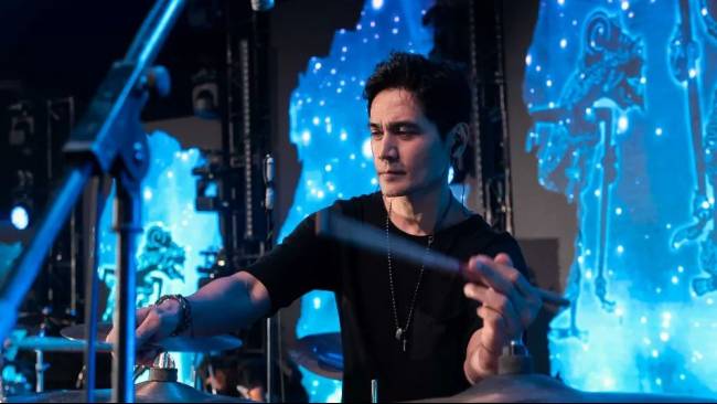 Tyo Nugros Drummer DEWA 19 Dicegah Imigrasi