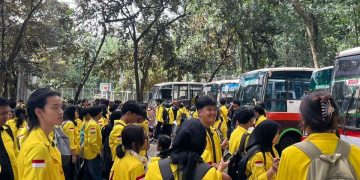 Mahasiswa UI Berangkat Demo ke Bundaran HI  hari ini