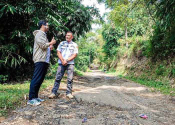 Pemkab Bandung Barat Mulai Perbaiki Jalan Rusak di Wilayah Selatan