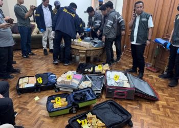 Tim Gabungan Polri Sita 74 Kg Emas dan Uang Ratusan Miliar di Sentul Terkait 3 Kasus Korupsi Besar