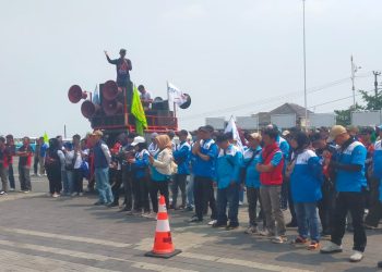 Buruh Bandung Barat Desak Dedi Mulyadi Tak Banding Putusan UMSK