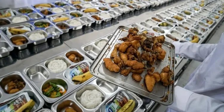Masa Libur Sekolah Usai, Badan Gizi Nasional Kembali Salurkan Makan Bergizi Gratis