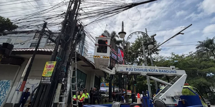 42 Ruas Kabel Bandung Sudah Masuk Tanah, September Giliran Gatot Subroto hingga Sudirman