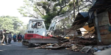 58 Bangunan Liar di Jalan Rajawali Bandung Dibongkar Satpol PP
