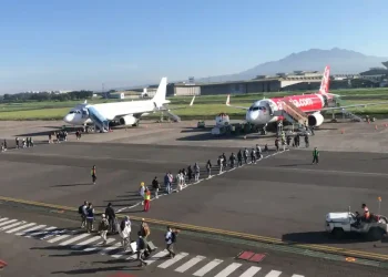 Libur Panjang, Bandara Husein Mulai Ramai Lagi