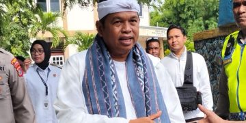 KDM ke NTT Bawa Bantuan atau Cari Panggung? Safari Bencana Jadi Sorotan