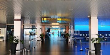 Bandara Husein Bandung Kembali Dibuka, Abu Vulkanik Mulai Dibersihkan