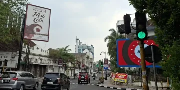 Lampu Merah di Sejumlah Simpang Bandung Kembali Menyala