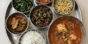 Ratusan Pelanggan Keluhkan Demam hingga Diare Usai Makan di Restoran Korea Bandung