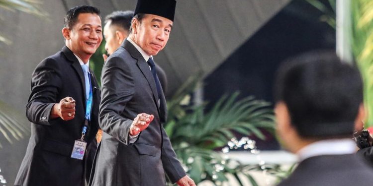 Jokowi dan Ajudan Dipastikan Hadir di Sidang Roy Suryo 5 November